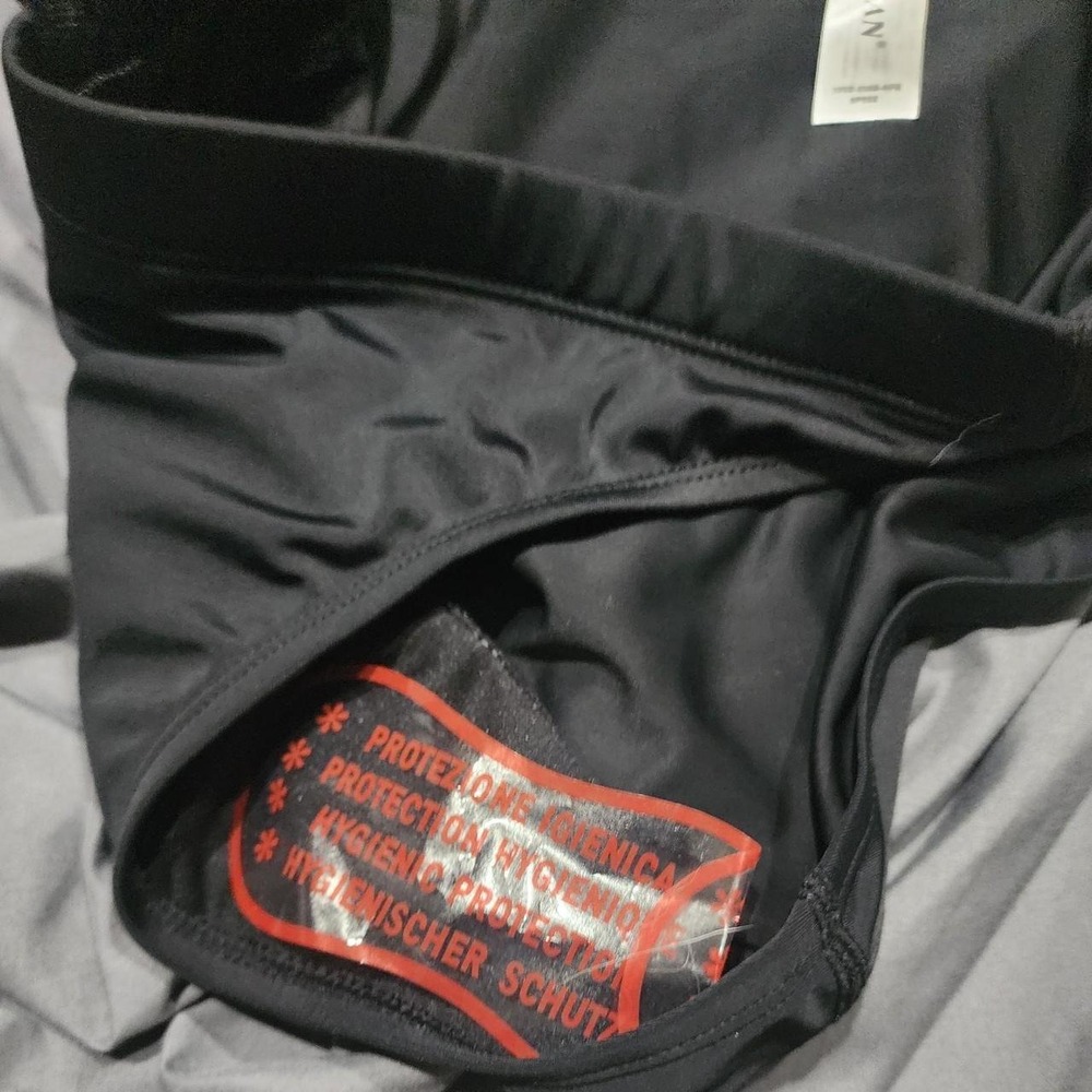 Black nwt bikini - Picture 2 of 4